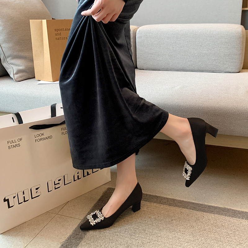 Black Satin Pointed Toe Pumps  - Women Formal Wear Heels avaliação e preço